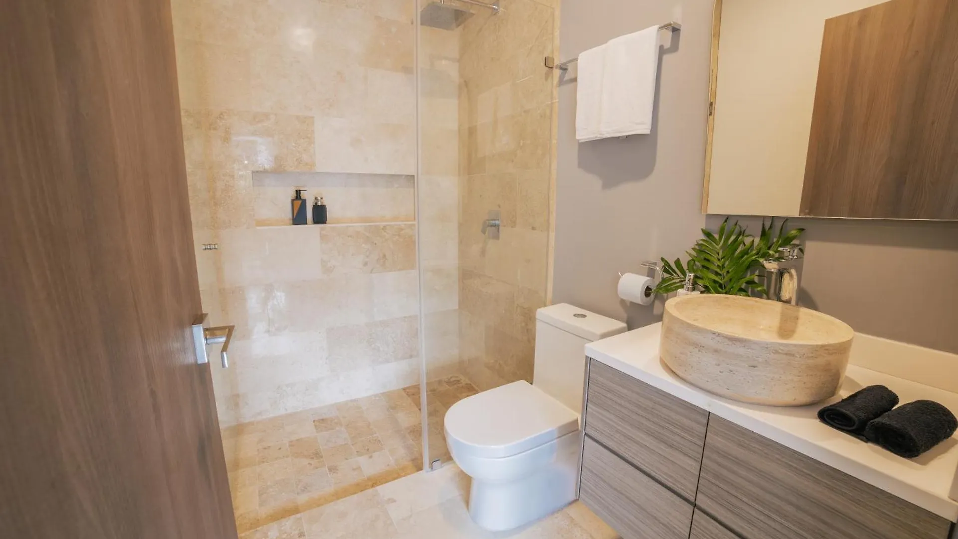 Studio/Hotel Zone/Infinity Pool/Amira-203B By Sandy Powerpul Tulum Apartament
